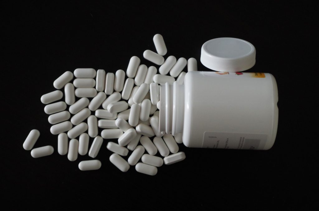 diet-pills-1328799_1920
